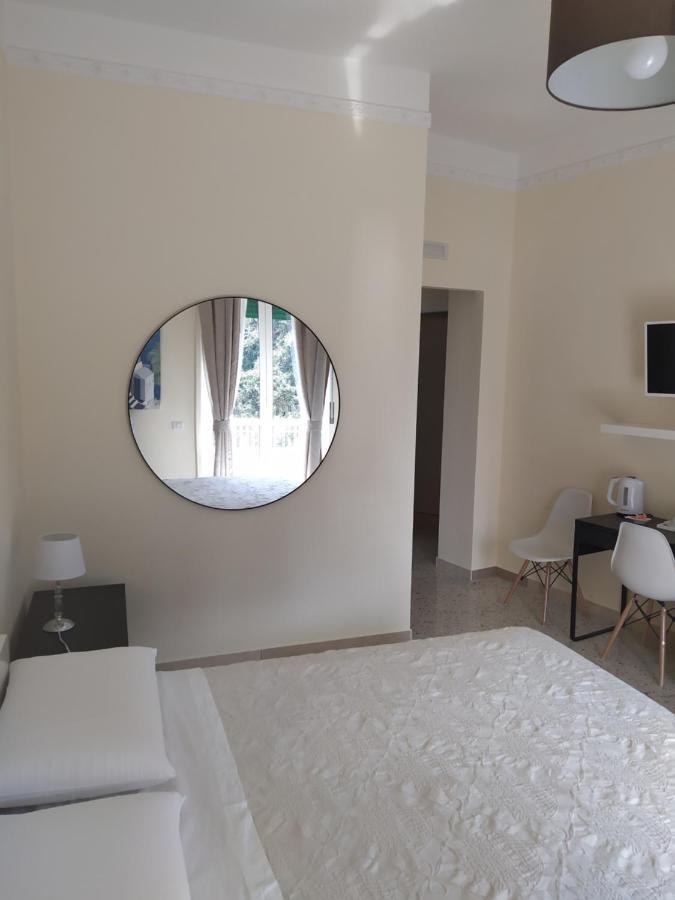 Casa Umberto Bed & Breakfast Salerno Luaran gambar